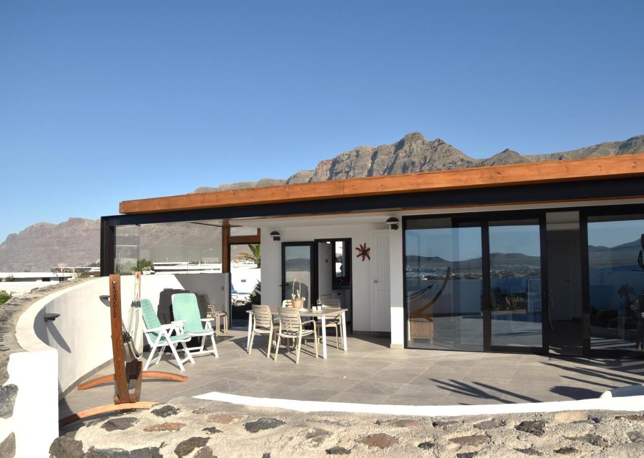 La Belle Vie Villa Famara Exterior photo