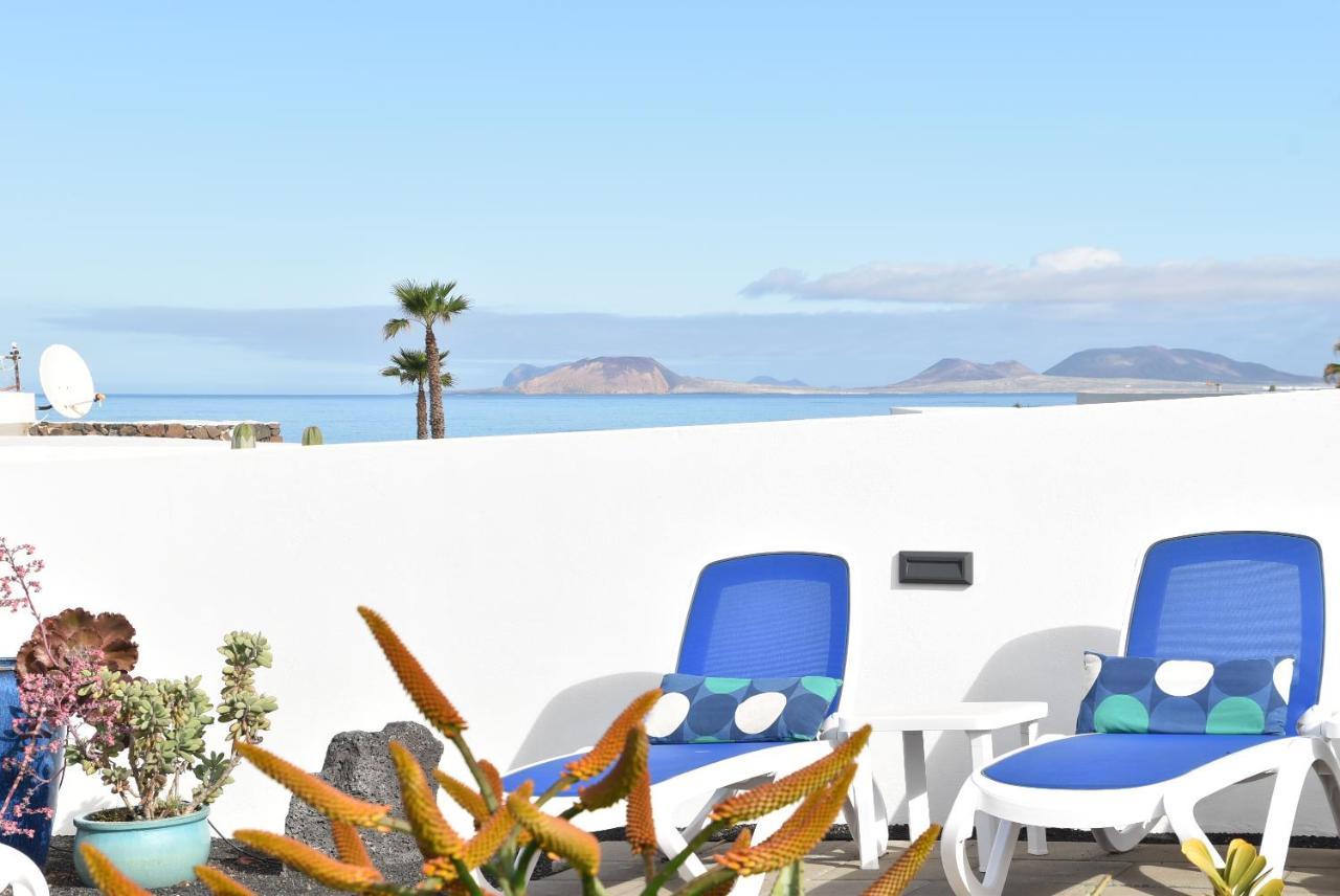 La Belle Vie Villa Famara Exterior photo