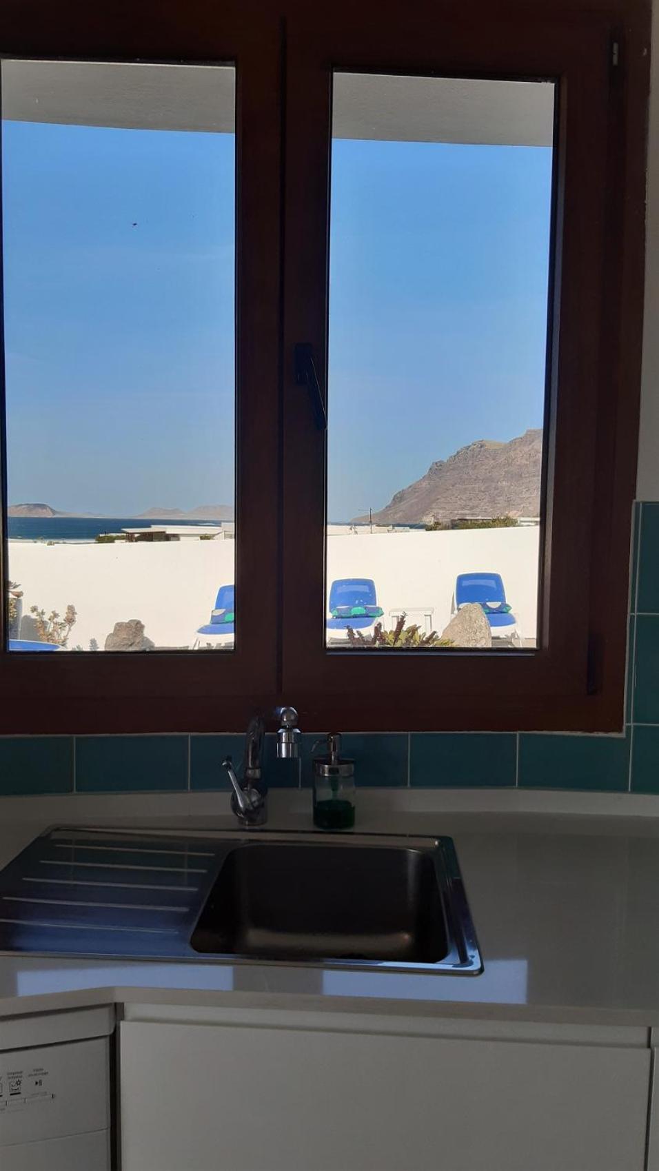 La Belle Vie Villa Famara Exterior photo